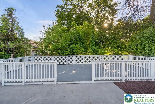 137 17th Street West, Northampton Boro, PA 18067