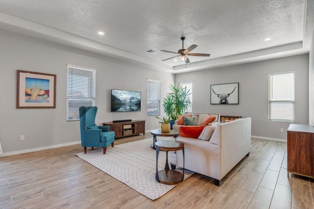 8848 Mancos Street NW, Albuquerque, NM 87114