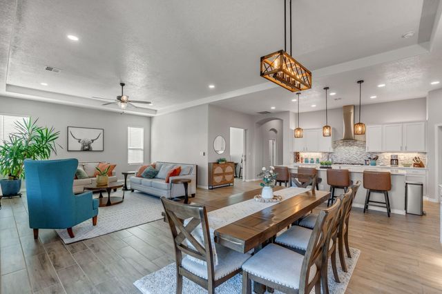 8848 Mancos Street NW, Albuquerque, NM 87114