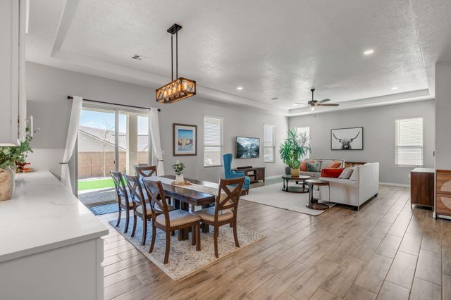 8848 Mancos Street NW, Albuquerque, NM 87114