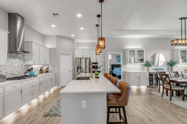 8848 Mancos Street NW, Albuquerque, NM 87114