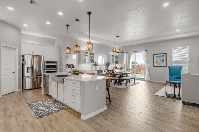 8848 Mancos Street NW, Albuquerque, NM 87114