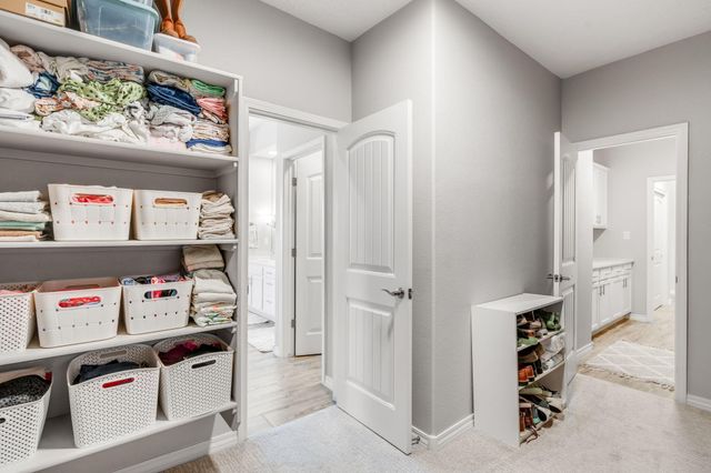 8848 Mancos Street NW, Albuquerque, NM 87114