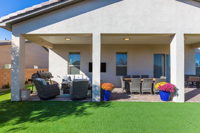 8848 Mancos Street NW, Albuquerque, NM 87114