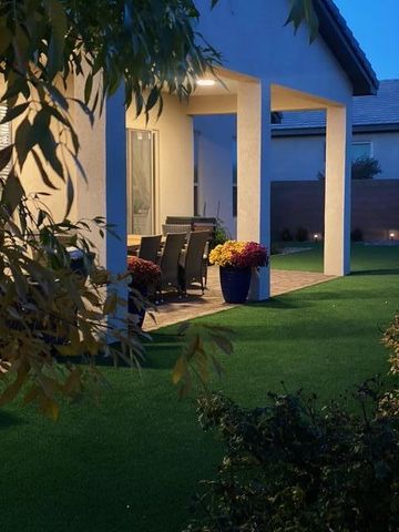 8848 Mancos Street NW, Albuquerque, NM 87114