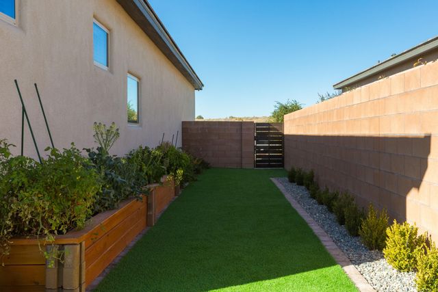 8848 Mancos Street NW, Albuquerque, NM 87114