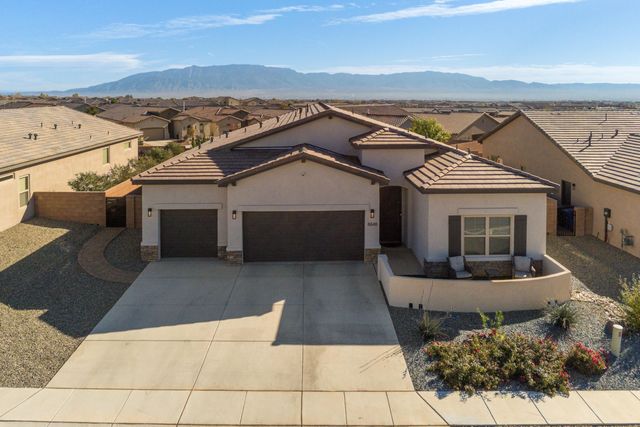 8848 Mancos Street NW, Albuquerque, NM 87114