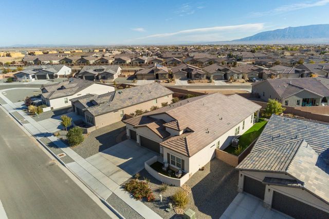 8848 Mancos Street NW, Albuquerque, NM 87114