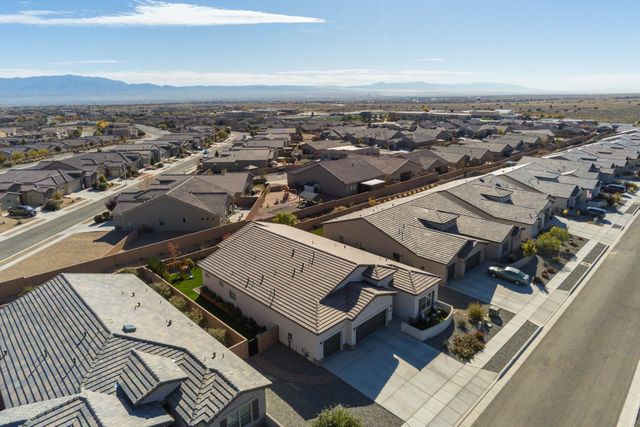 8848 Mancos Street NW, Albuquerque, NM 87114