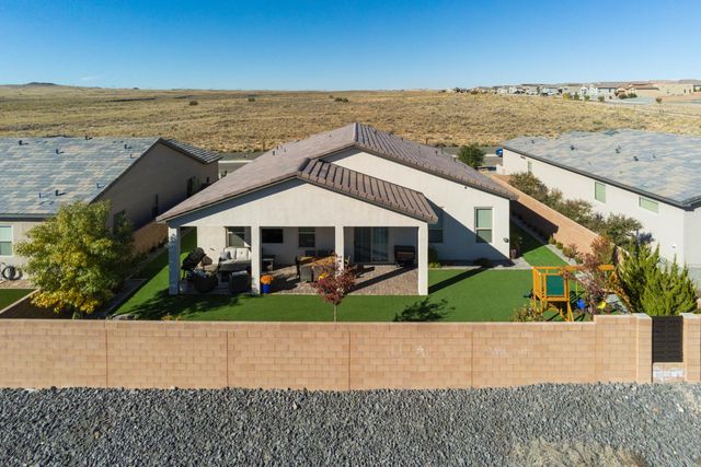 8848 Mancos Street NW, Albuquerque, NM 87114