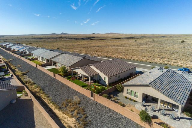 8848 Mancos Street NW, Albuquerque, NM 87114