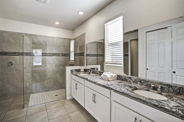 8918 TROPICAL HAVEN COURT, Kissimmee, FL 34747