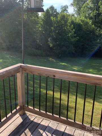 3300 Sheely Road, Lenoir, NC 28645
