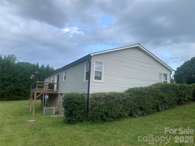 3300 Sheely Road, Lenoir, NC 28645