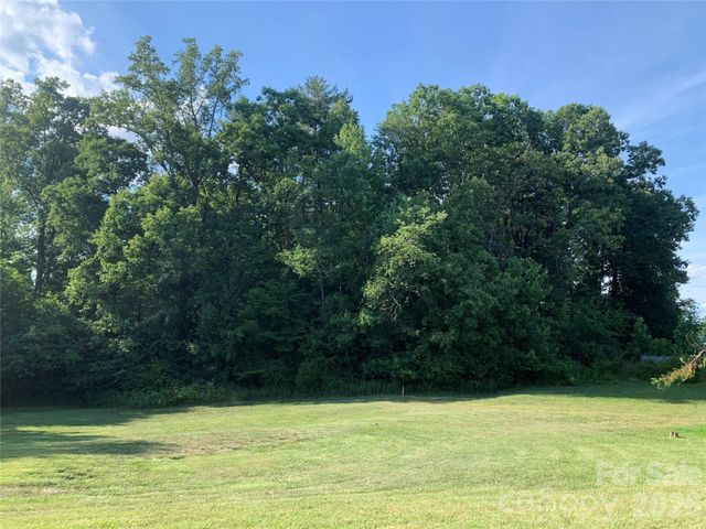 3300 Sheely Road, Lenoir, NC 28645