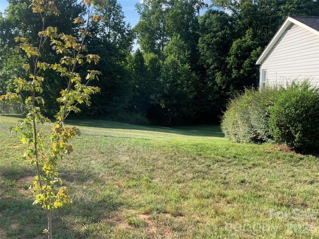 3300 Sheely Road, Lenoir, NC 28645