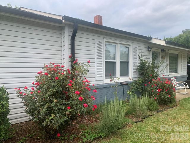 3300 Sheely Road, Lenoir, NC 28645