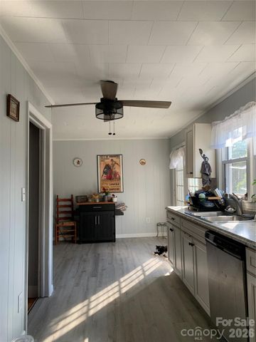 3300 Sheely Road, Lenoir, NC 28645