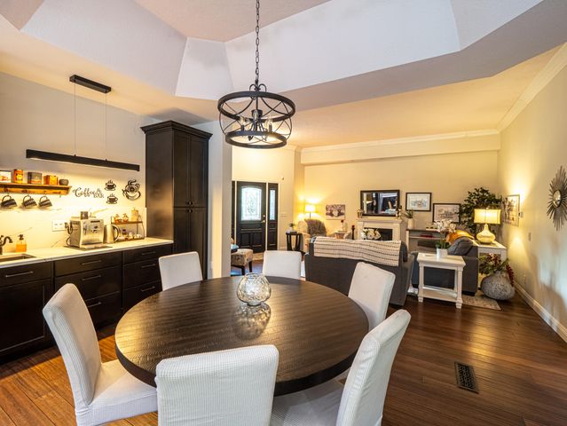 7517 Villa Court, Redding, CA 96002