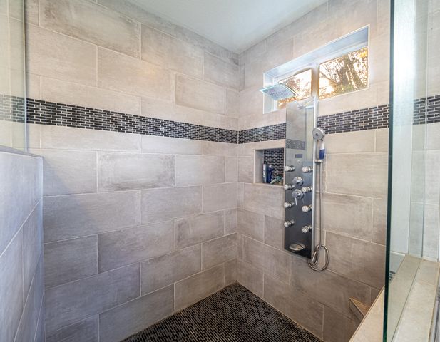 7517 Villa Court, Redding, CA 96002