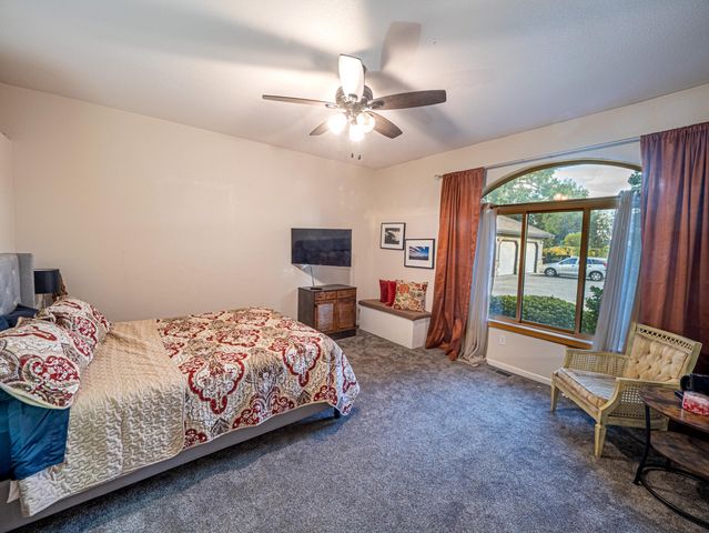 7517 Villa Court, Redding, CA 96002