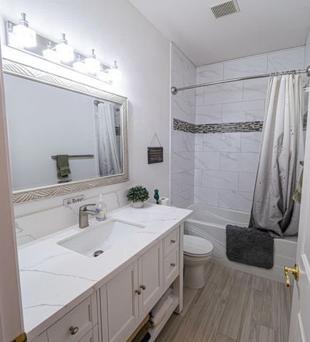 7517 Villa Court, Redding, CA 96002