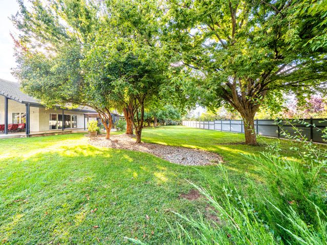 7517 Villa Court, Redding, CA 96002