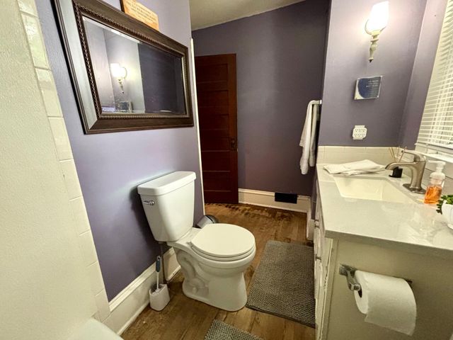 998 Margaret Street, Saint Paul, MN 55106