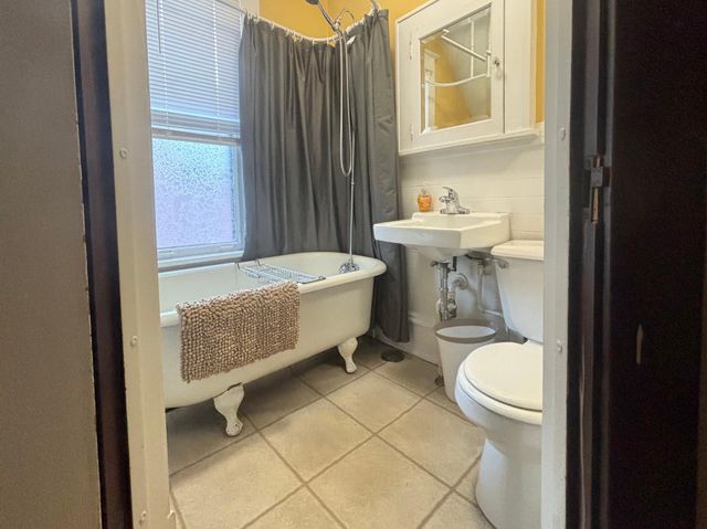 998 Margaret Street, Saint Paul, MN 55106