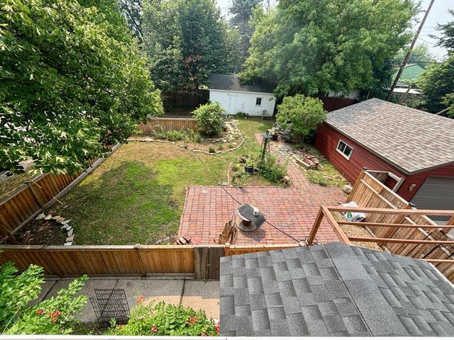 998 Margaret Street, Saint Paul, MN 55106