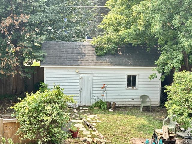 998 Margaret Street, Saint Paul, MN 55106