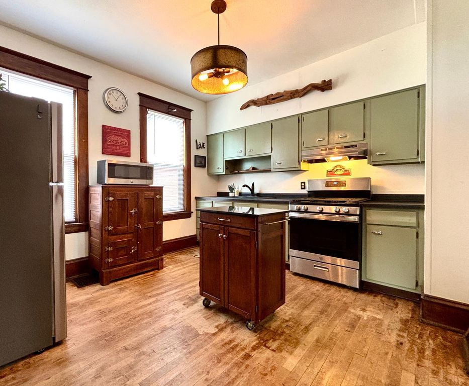 998 Margaret Street, Saint Paul, MN 55106 — photo 4