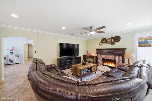 24484 Lincoln Avenue, Murrieta, CA 92562