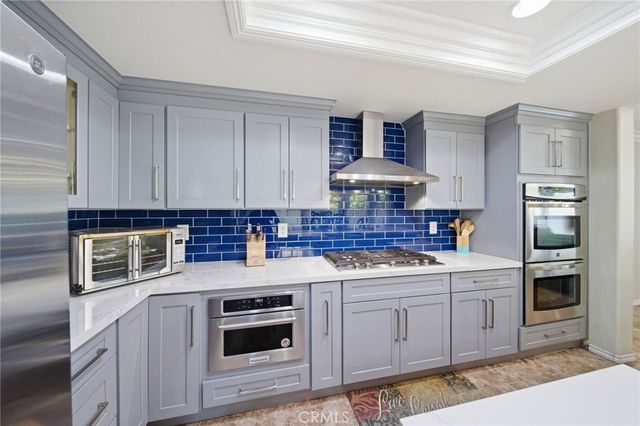 24484 Lincoln Avenue, Murrieta, CA 92562