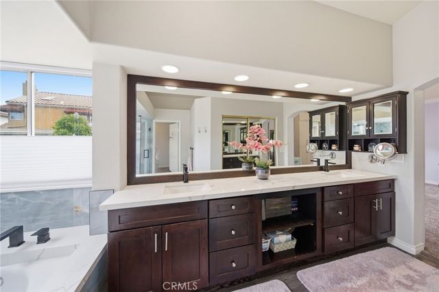 24484 Lincoln Avenue, Murrieta, CA 92562