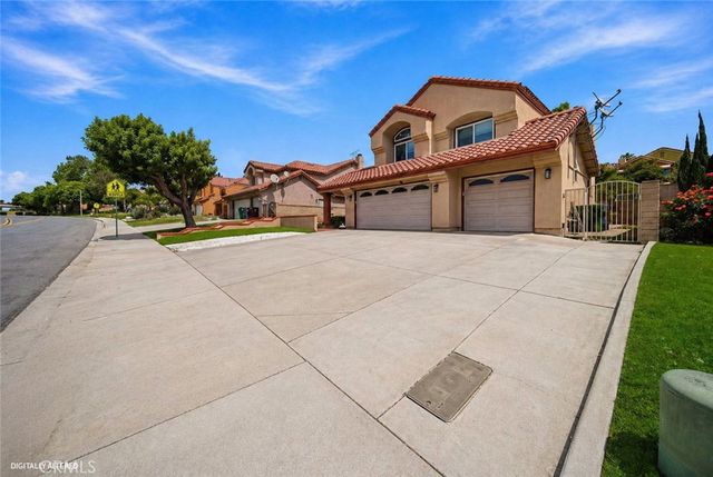 24484 Lincoln Avenue, Murrieta, CA 92562