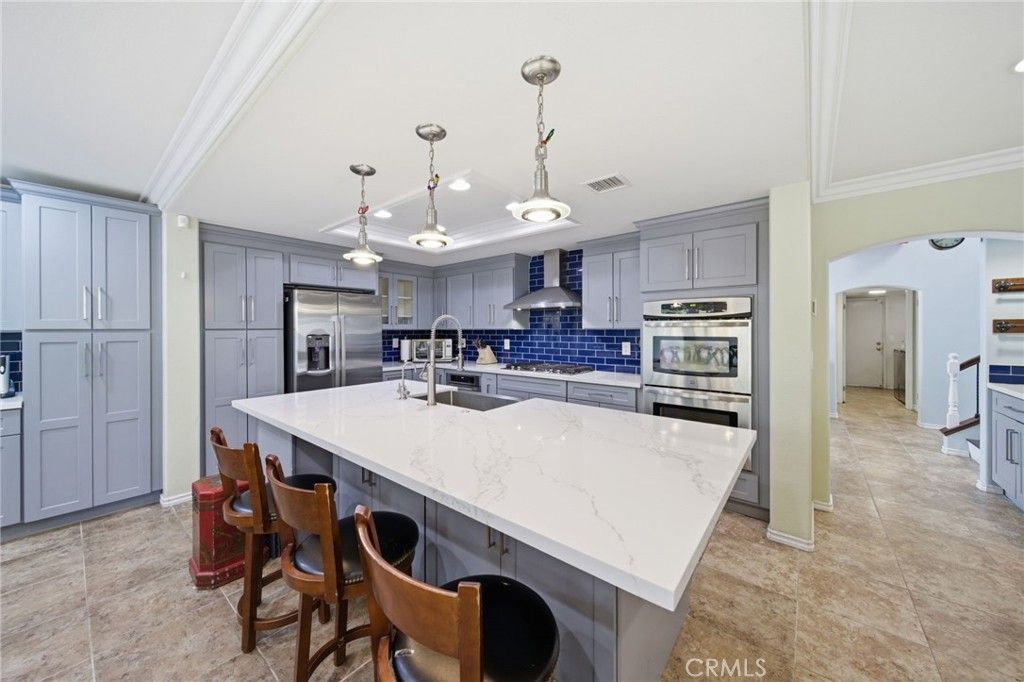 24484 Lincoln Avenue, Murrieta, CA 92562