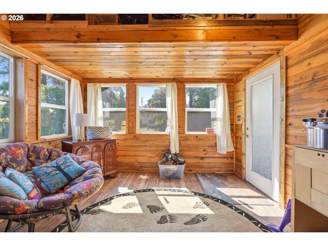 19915 Sw Rock Dr, Aloha, OR 97003