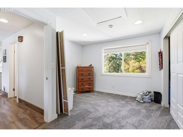 19915 Sw Rock Dr, Aloha, OR 97003