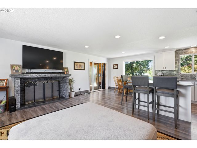 19915 Sw Rock Dr, Aloha, OR 97003