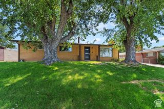 5624 S 2200 W, Roy, UT 84067