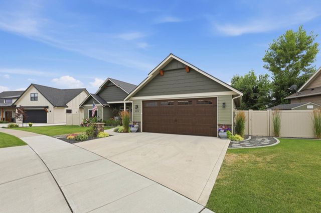 2215 W Caden Ave, Spokane, WA 99208