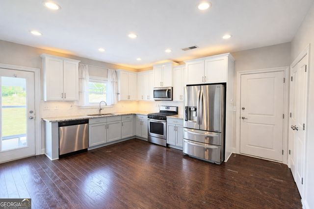 821 Westmoreland Circle NW, Atlanta, GA 30318
