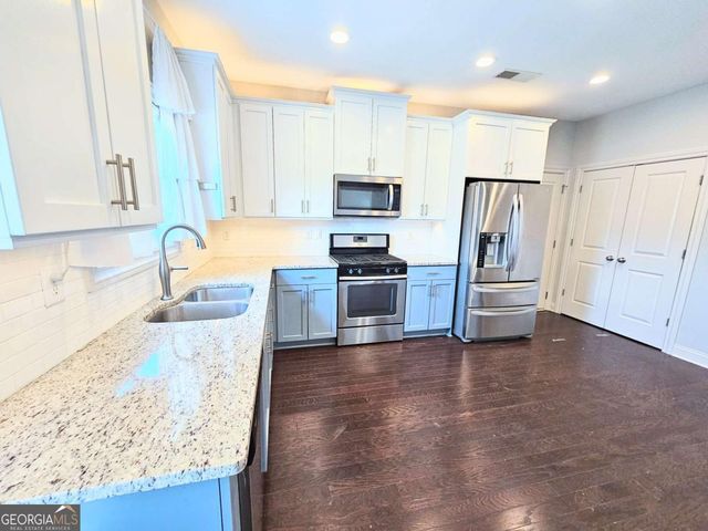 821 Westmoreland Circle NW, Atlanta, GA 30318