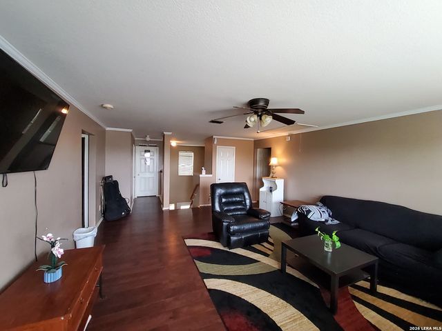 129 CARMEL DR, Cibolo, TX 78108