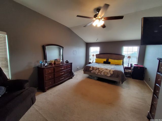 129 CARMEL DR, Cibolo, TX 78108