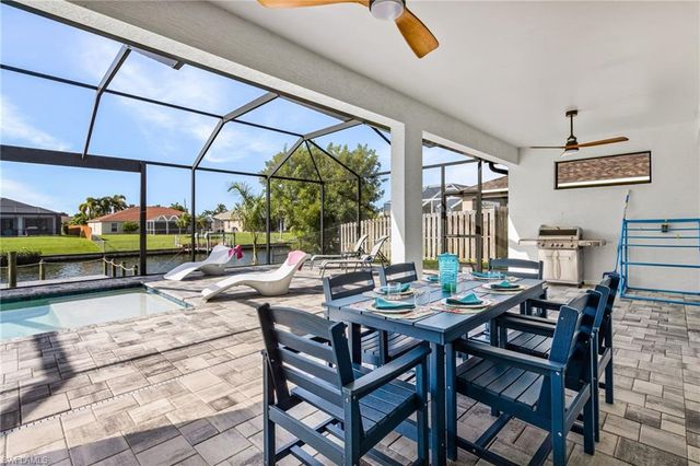 136 Kamal PKWY, Cape Coral, FL 33904
