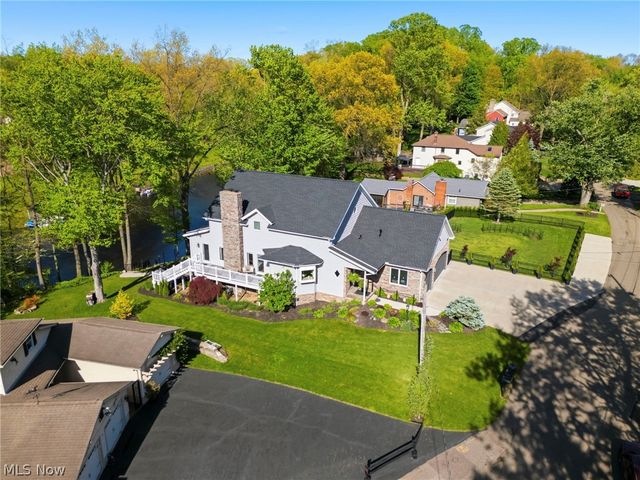 108 Spruce Drive NW, North Canton, OH 44720