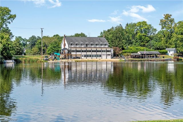 108 Spruce Drive NW, North Canton, OH 44720