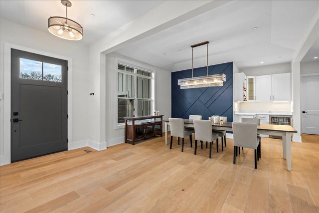 1560 Samanthas Way, Deerfield, IL 60015